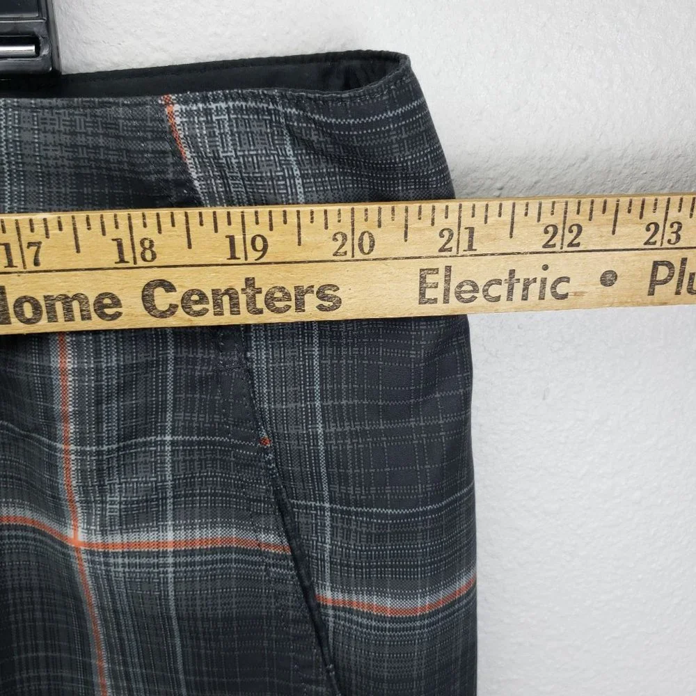 Columbia black/orange size 42 plaid short stretchy‎ swim Omni protection